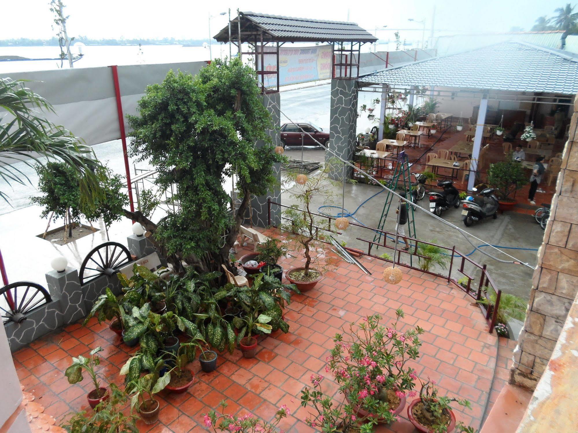Rang Dong Hotel Mỹ Tho Exterior foto