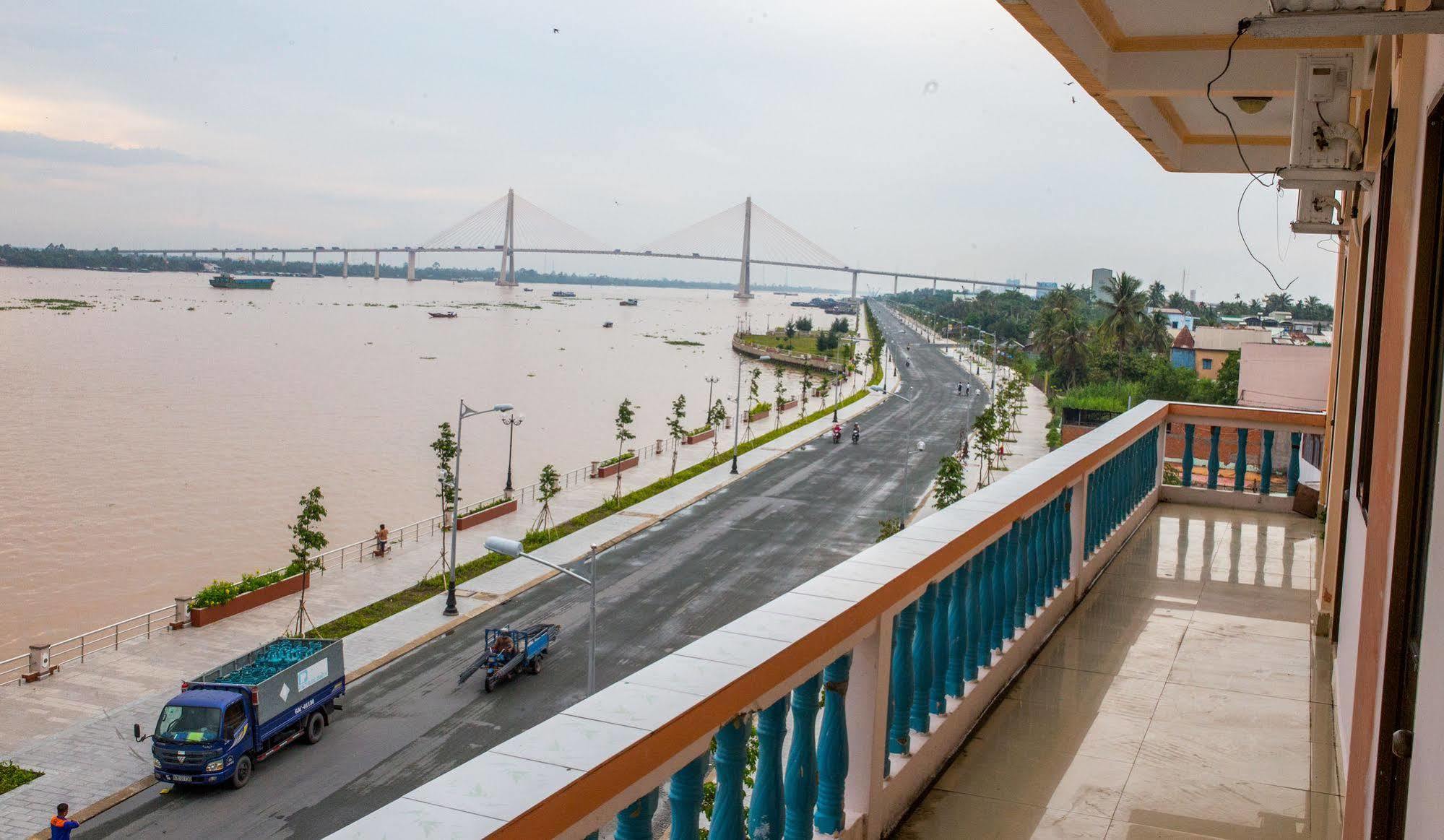 Rang Dong Hotel Mỹ Tho Exterior foto