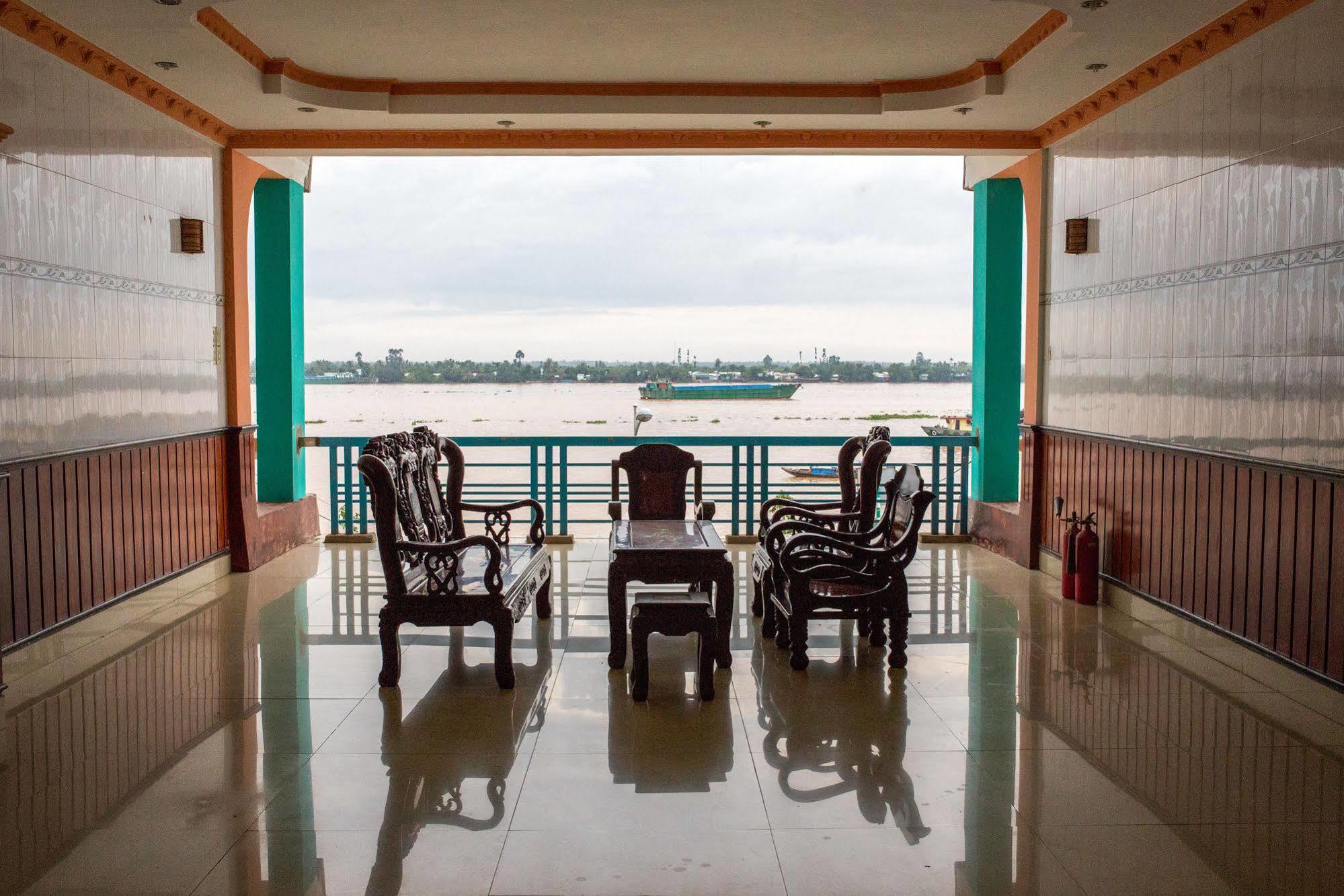 Rang Dong Hotel Mỹ Tho Exterior foto